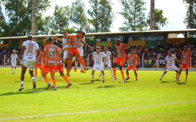 Naviraiense e Corumbaense não saem do zero na estreia do Campeonato Sul-Mato-Grossense