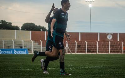 Terceira rodada do Campeonato Estadual teve goleada no atual campeão e líder isolado