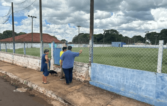 Vereador Robert Ziemann solicita urgência na reforma da Praça do BNH